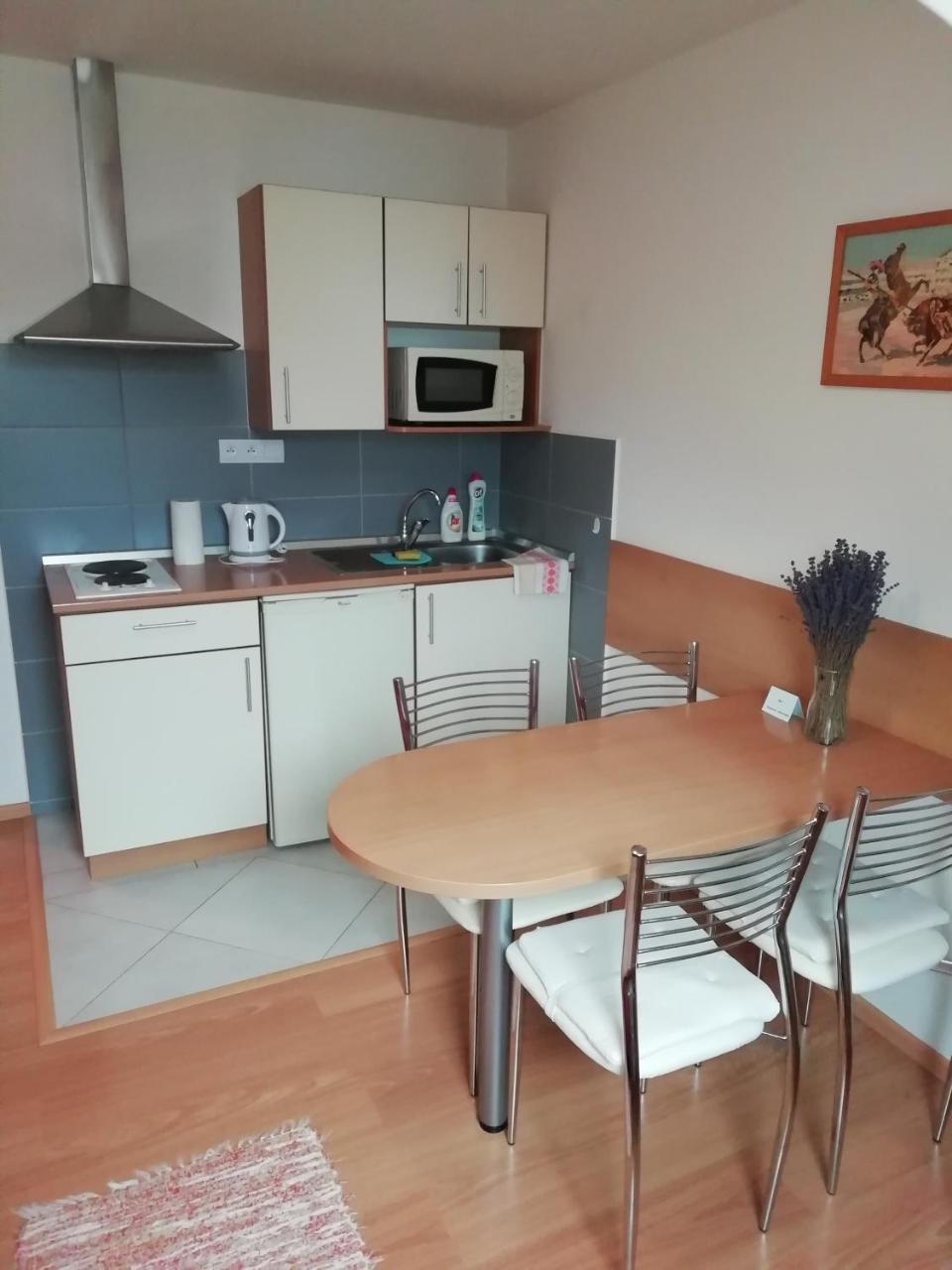 Privat Kompisovci Liptovský Ján Exteriör bild
